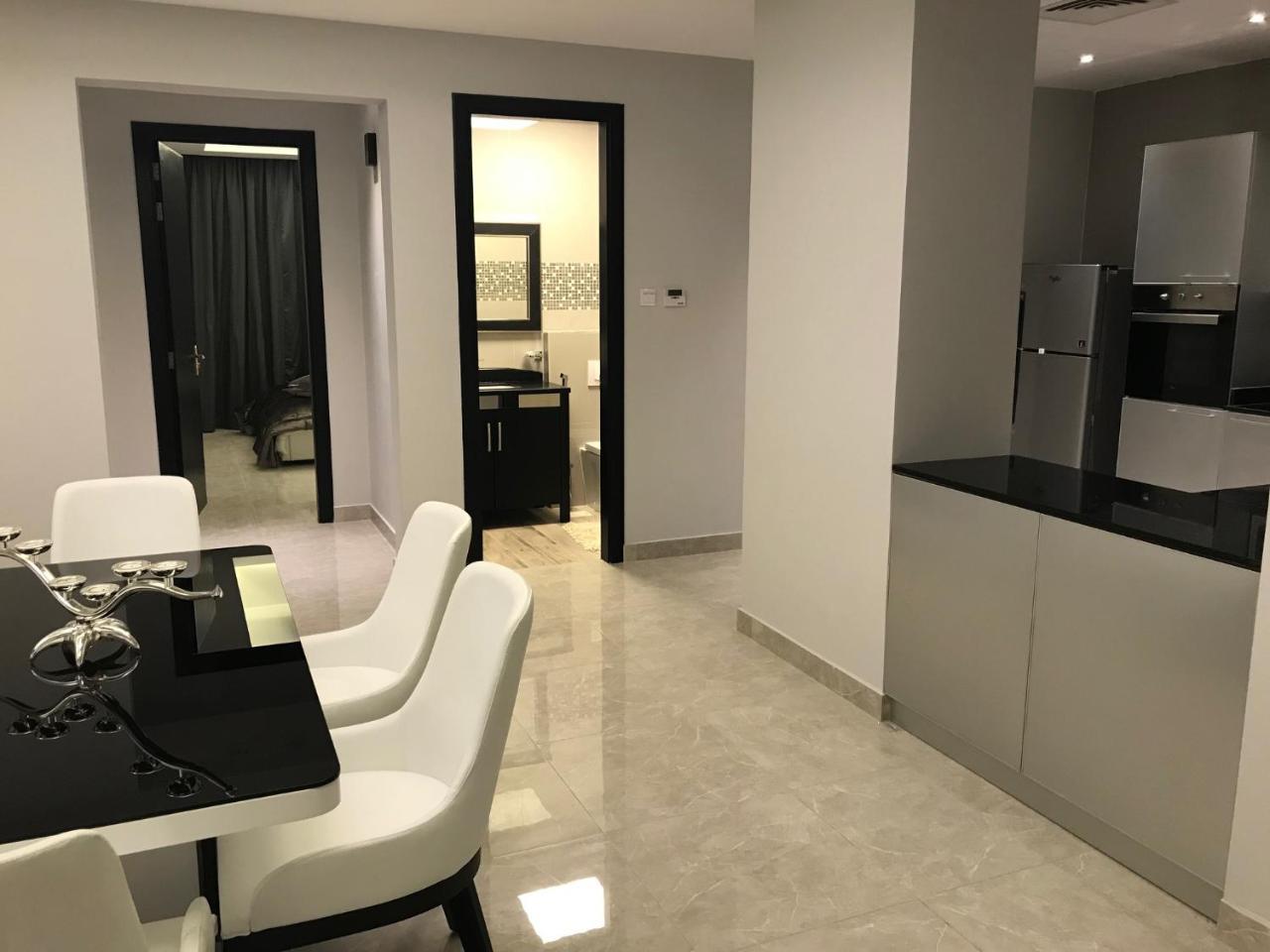 Al Manzil Residence Hidd2 Манама Екстериор снимка